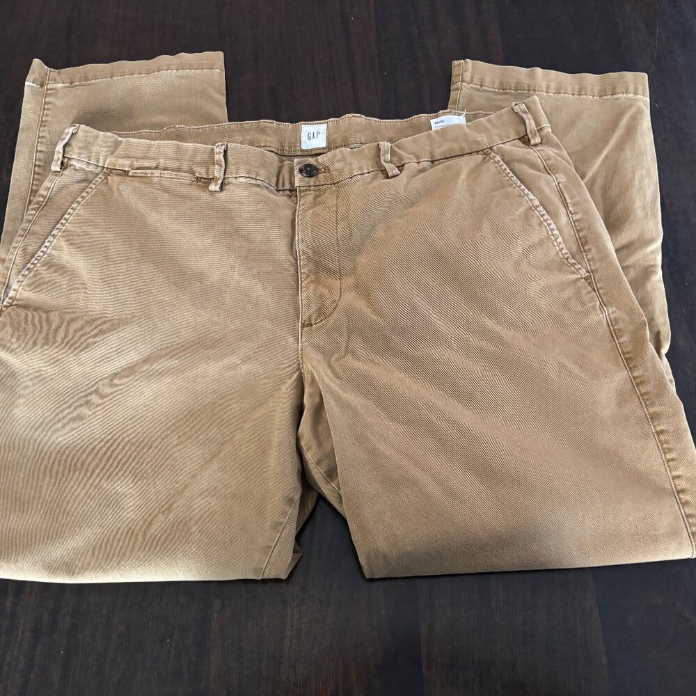 Men's GAP Essential Khaki Straight 38x30 Brown/Tan